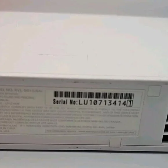 Nintendo Wii RVL-001 Console Gamecube With Cables, Sensor, Controller Etc - Picture 3 of 16